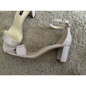 Nine West Pruce Ankle Strap Block Heel Sandals Natural Color - 9.5